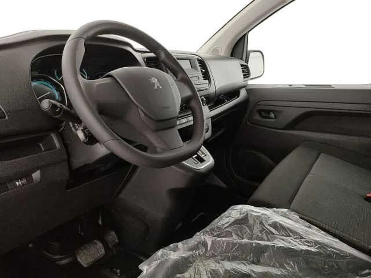 Peugeot e-Expert Furgone nuova a Caserta (14)
