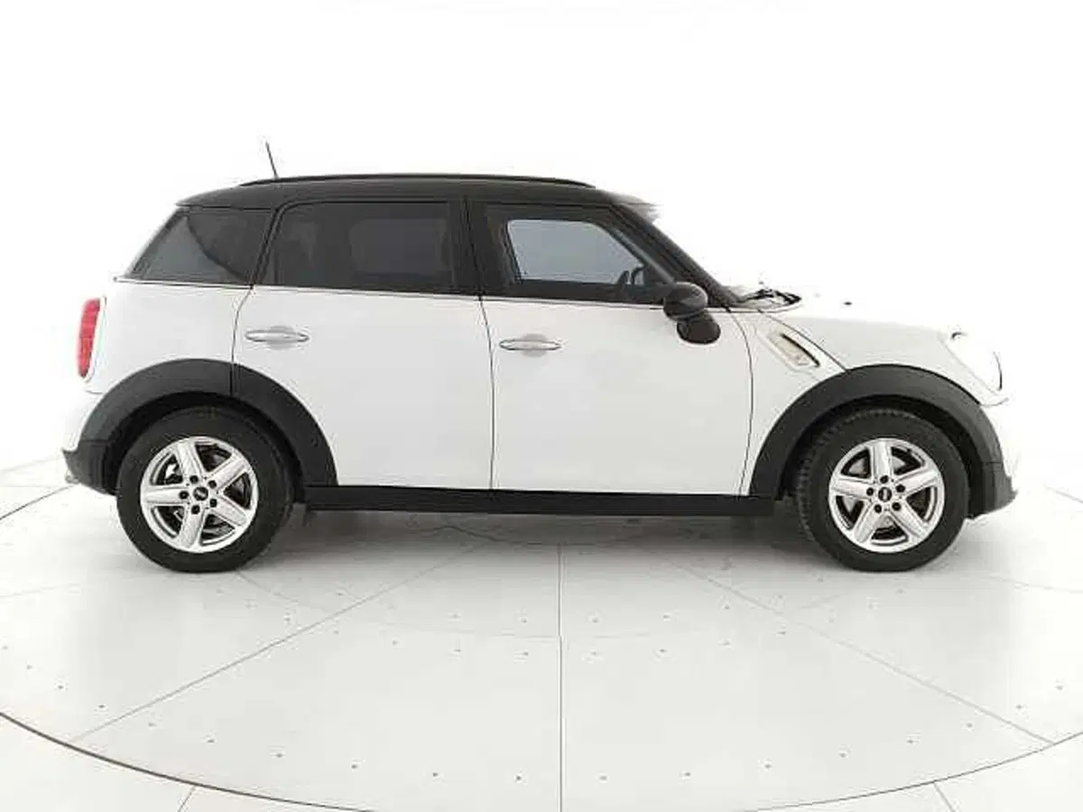 MINI Mini Countryman usata a Caserta (4)