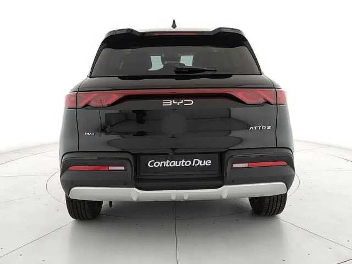 Byd Atto 2 DM-i nuova a Caserta (6)
