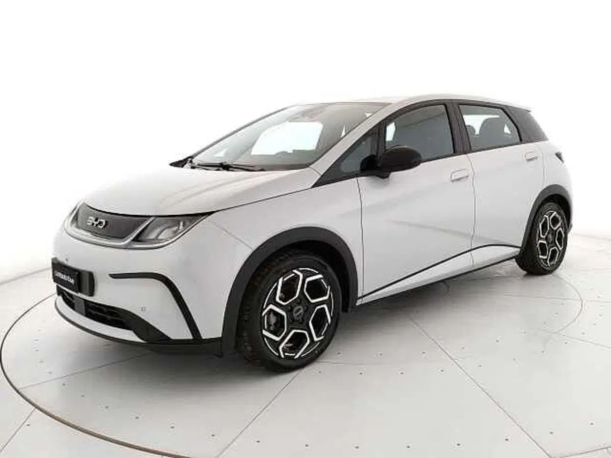 Byd Dolphin nuova a Caserta