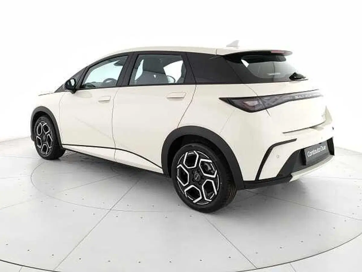 Byd Dolphin nuova a Caserta (7)