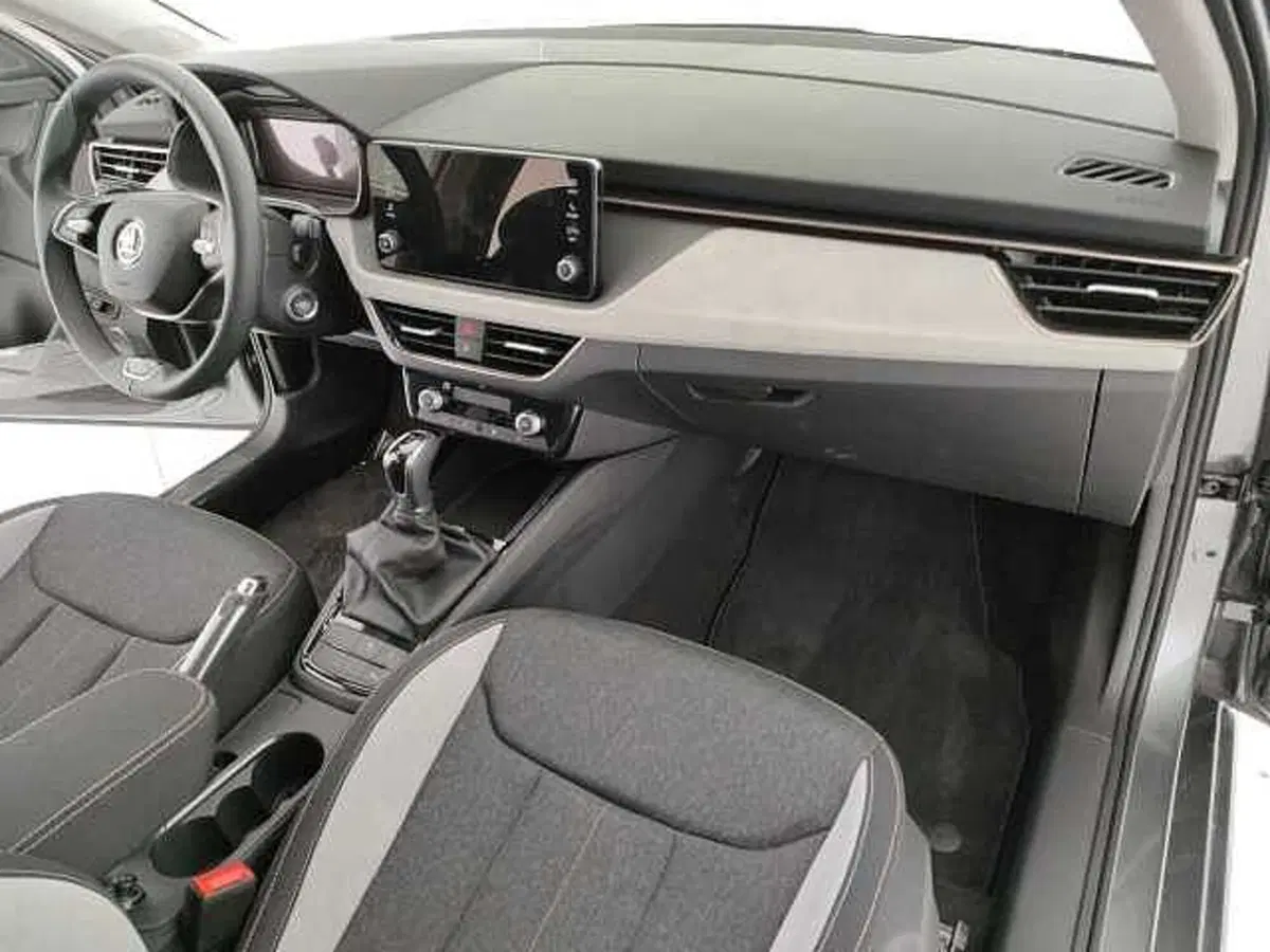 Skoda Scala usata a Caserta (18)