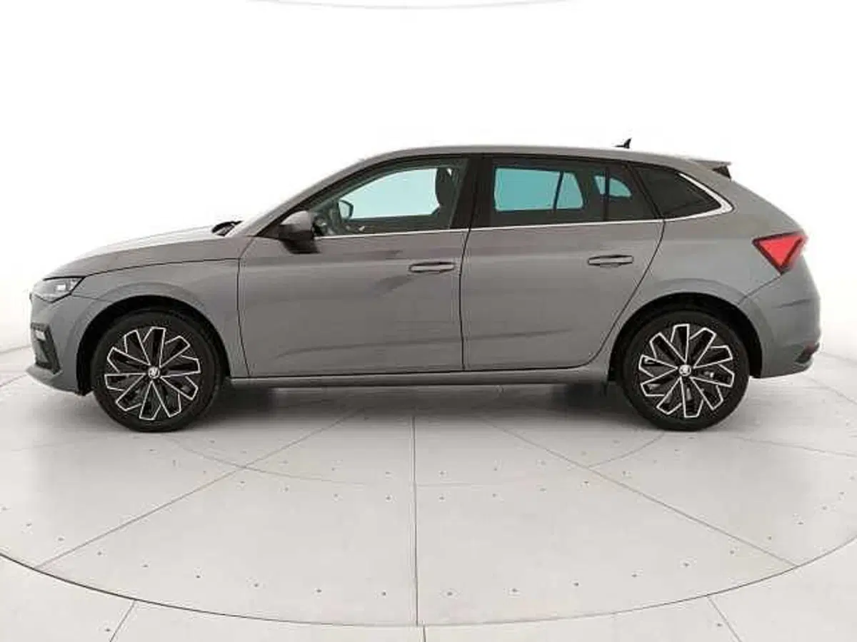 Skoda Scala usata a Caserta (7)