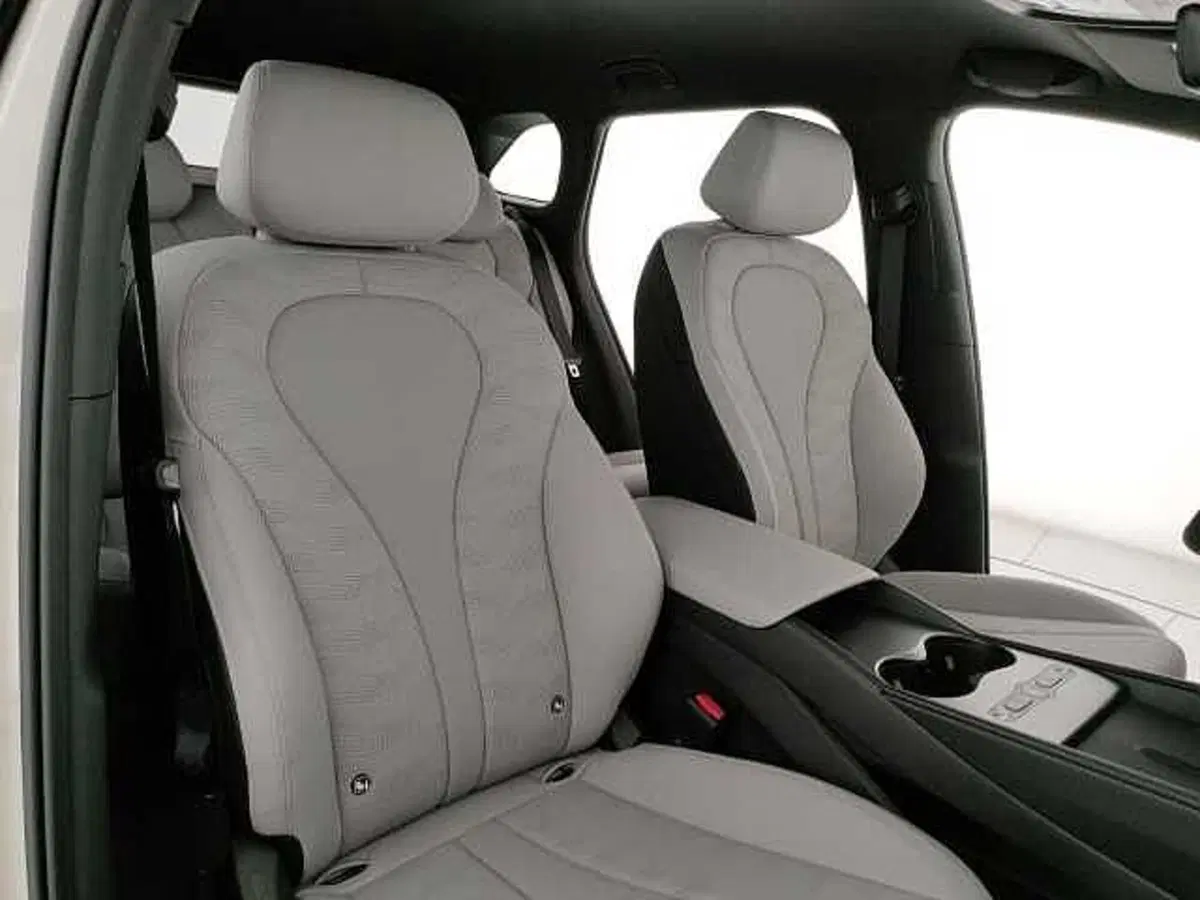 Byd Seal 6 DM-i Station Wagon nuova a Caserta (17)