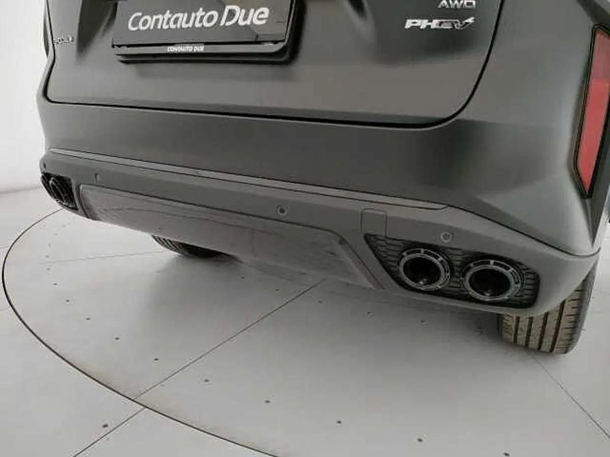 Omoda Omoda 9 SHS-P nuova a Caserta (11)