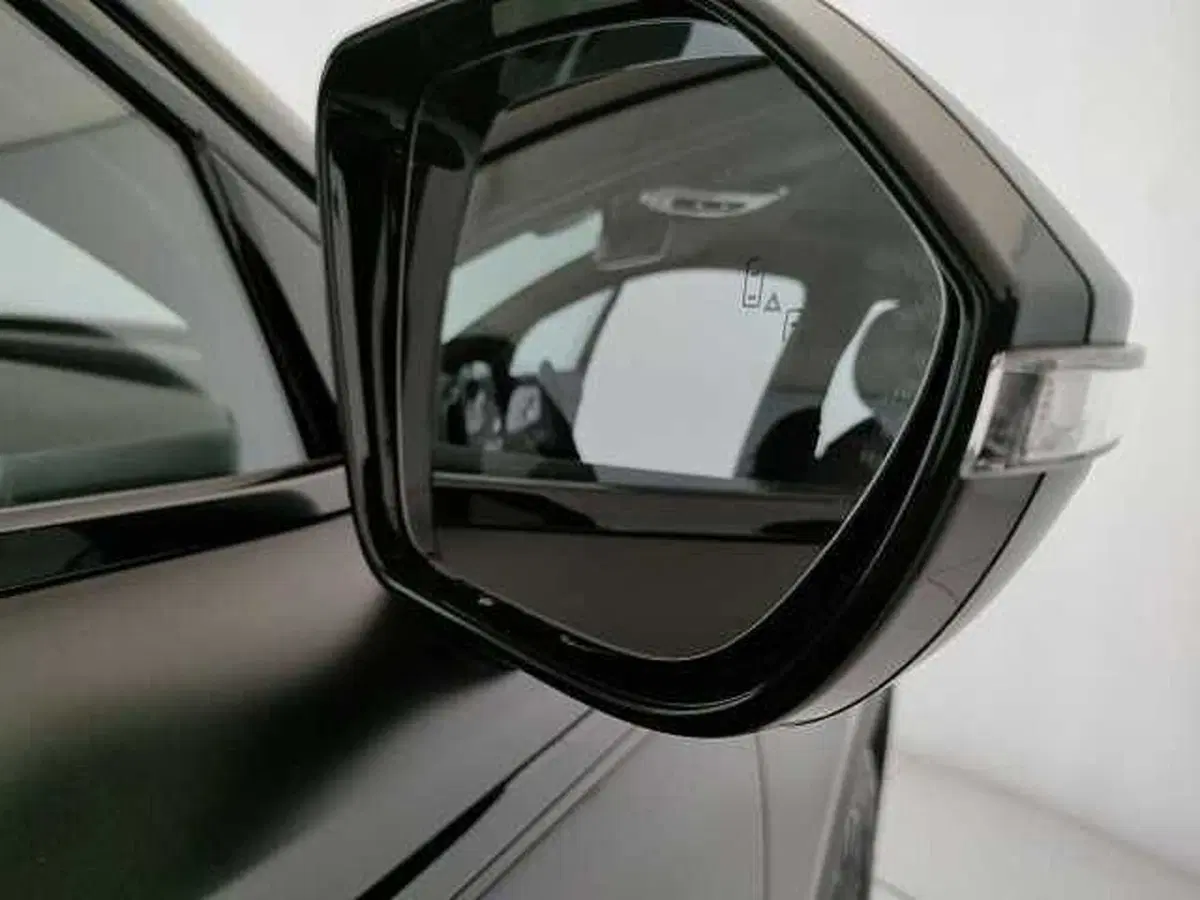 Omoda Omoda 9 SHS-P nuova a Caserta (19)