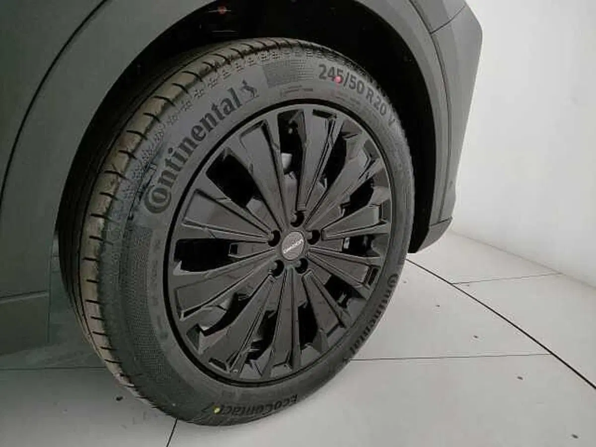 Omoda Omoda 9 SHS-P nuova a Caserta (9)