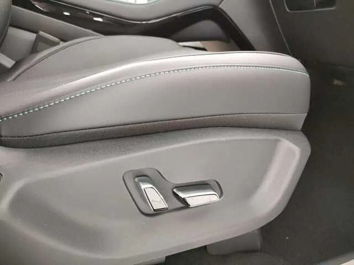 Byd Seal U DM-i usata a Caserta (16)
