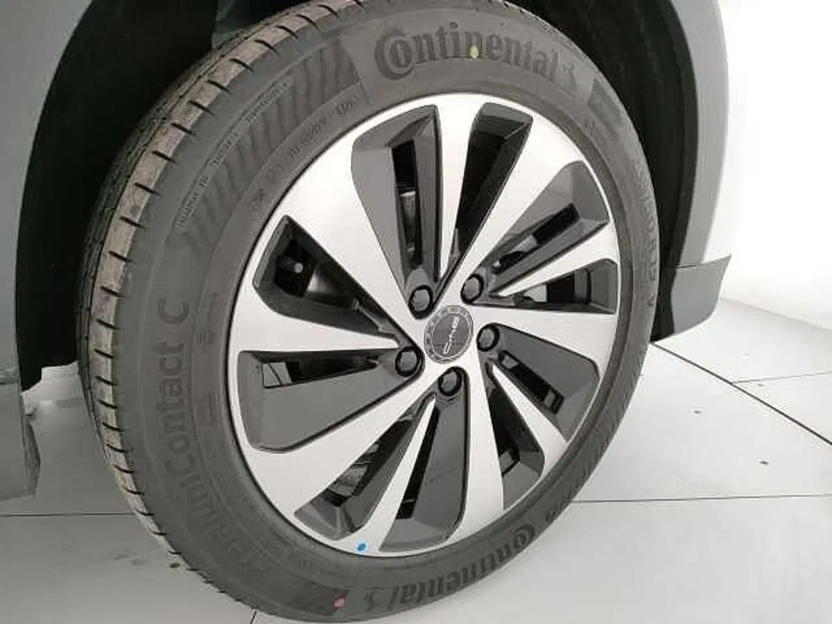 Byd Seal U DM-i usata a Caserta (8)