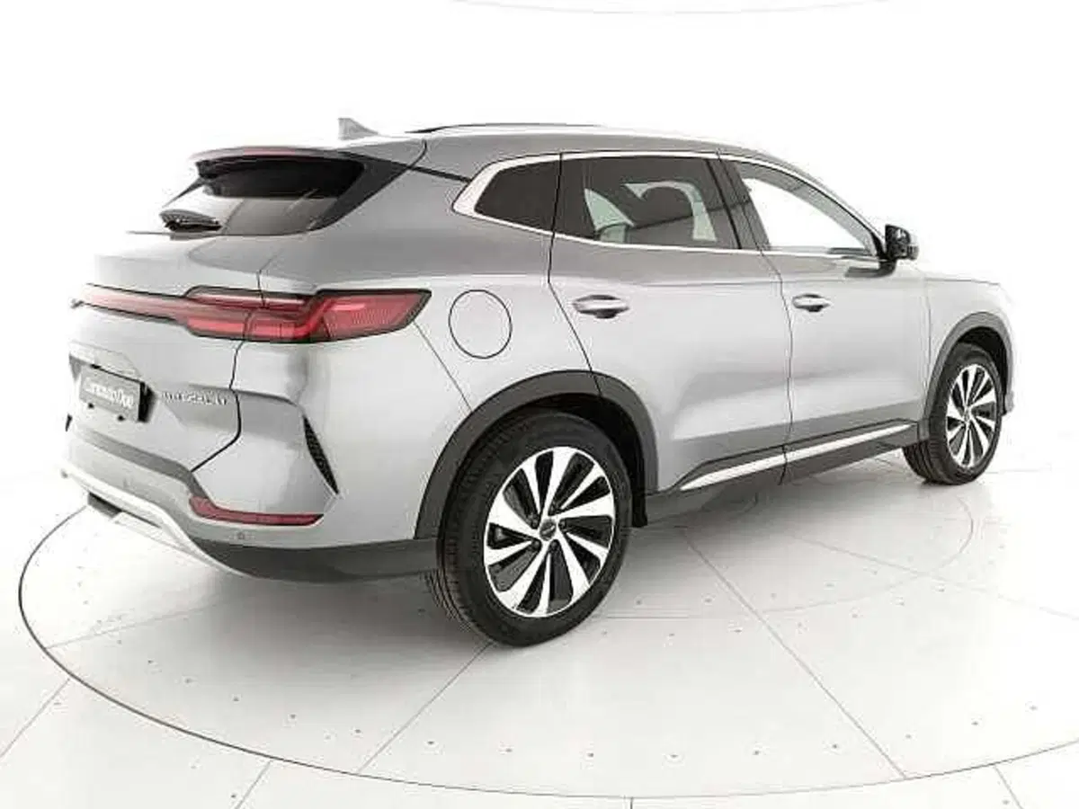 Byd Seal U DM-i usata a Caserta (5)