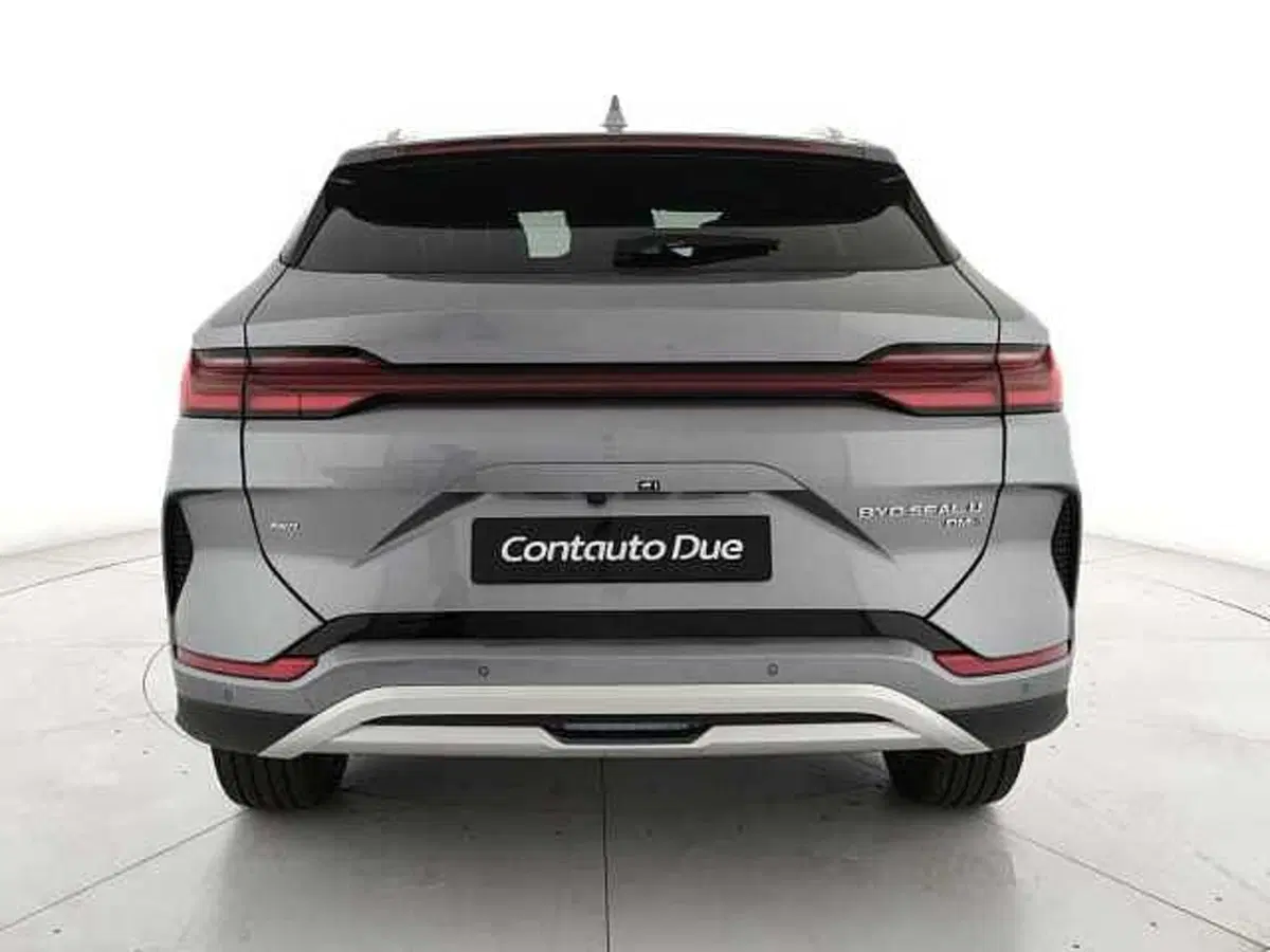 Byd Seal U DM-i nuova a Caserta (6)