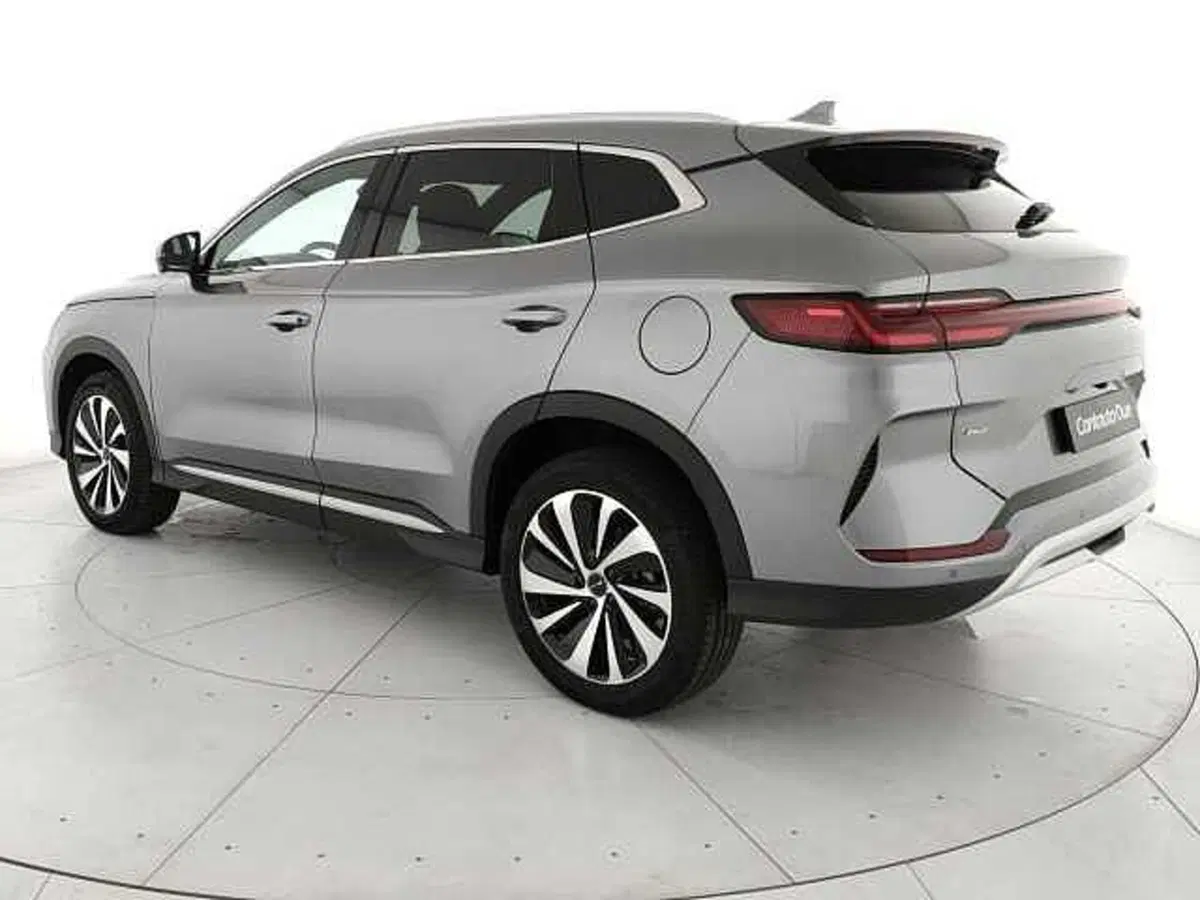 Byd Seal U DM-i nuova a Caserta (8)