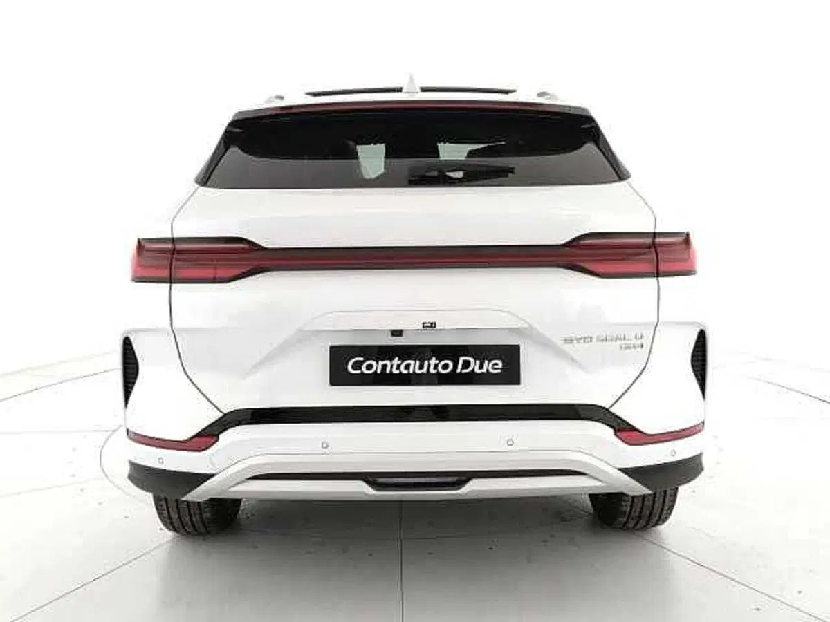 Byd Seal U DM-i nuova a Caserta (6)