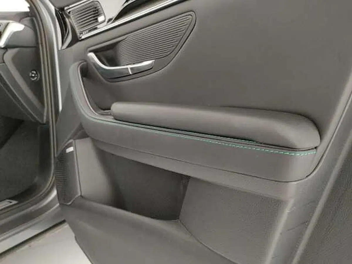 Byd Seal U DM-i usata a Caserta (15)