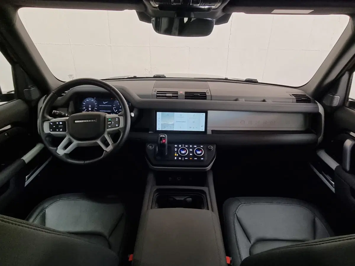 Land Rover Defender usata a Brescia (4)
