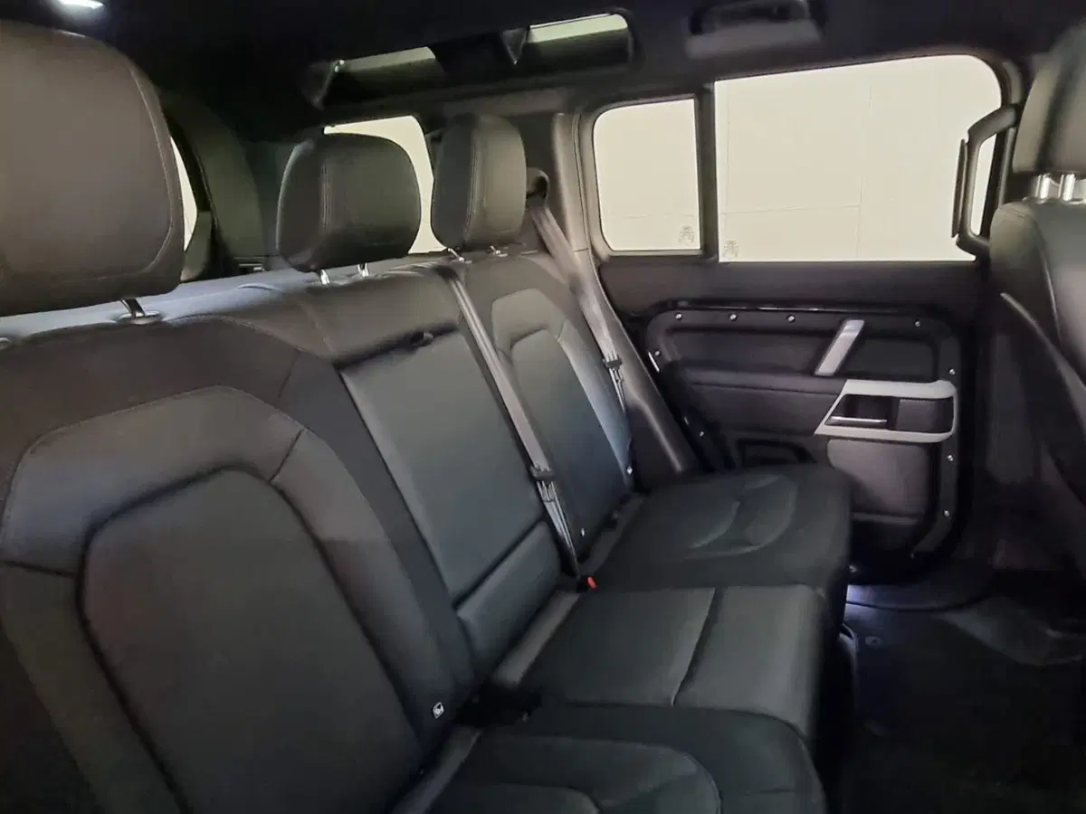 Land Rover Defender usata a Brescia (5)
