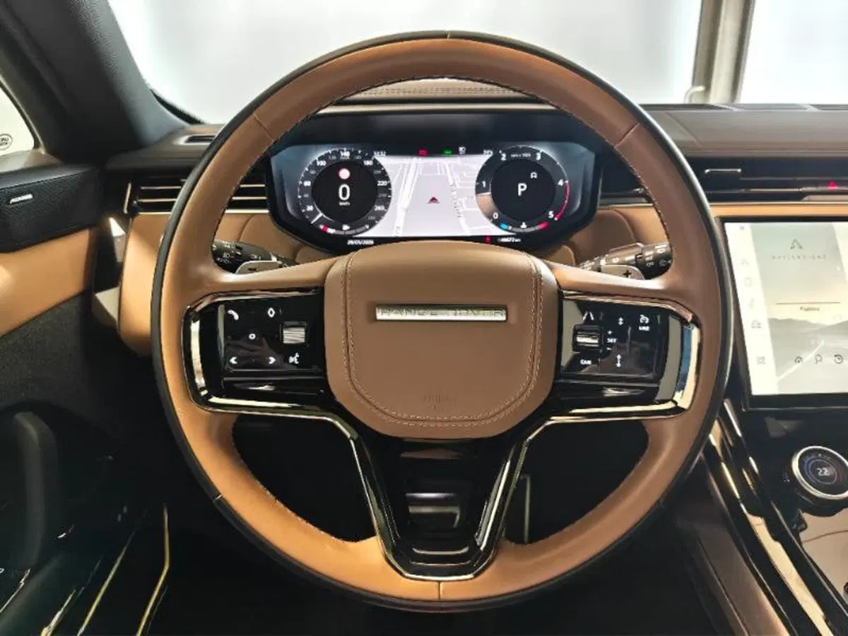 Land Rover Range Rover Sport usata a Venezia (14)