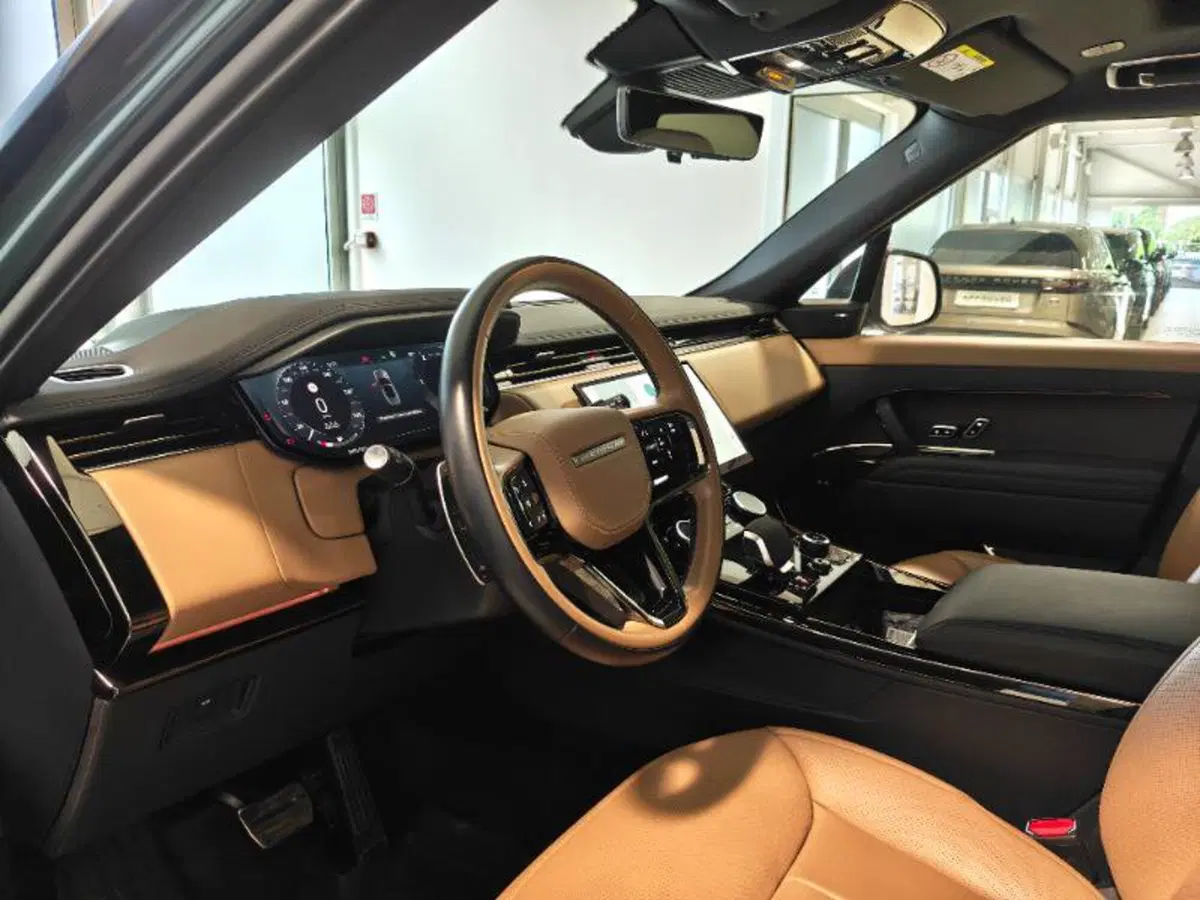 Land Rover Range Rover Sport usata a Venezia (2)