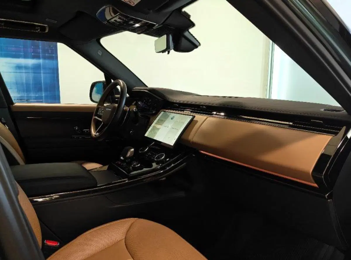 Land Rover Range Rover Sport usata a Venezia (5)