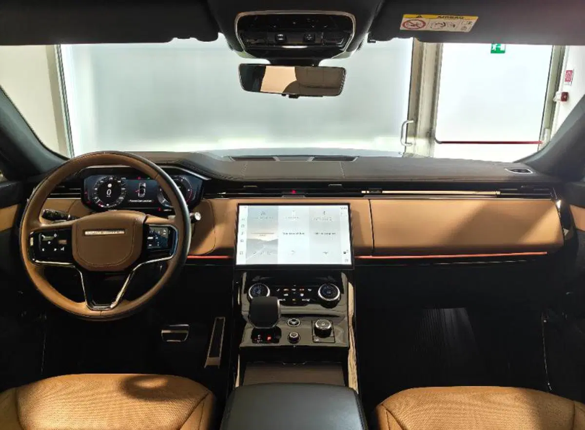 Land Rover Range Rover Sport usata a Venezia (6)