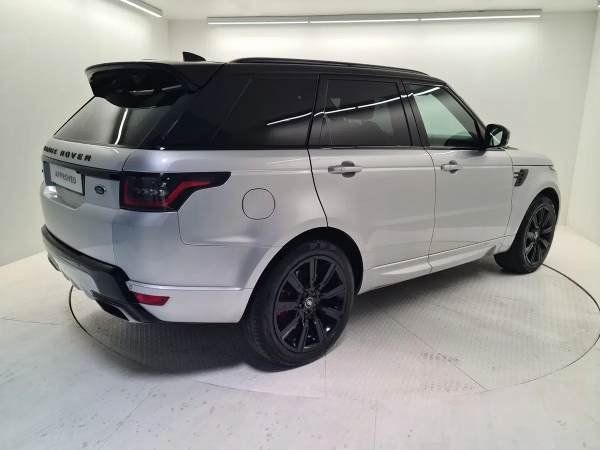 Land Rover Range Rover Sport usata a Bergamo (2)