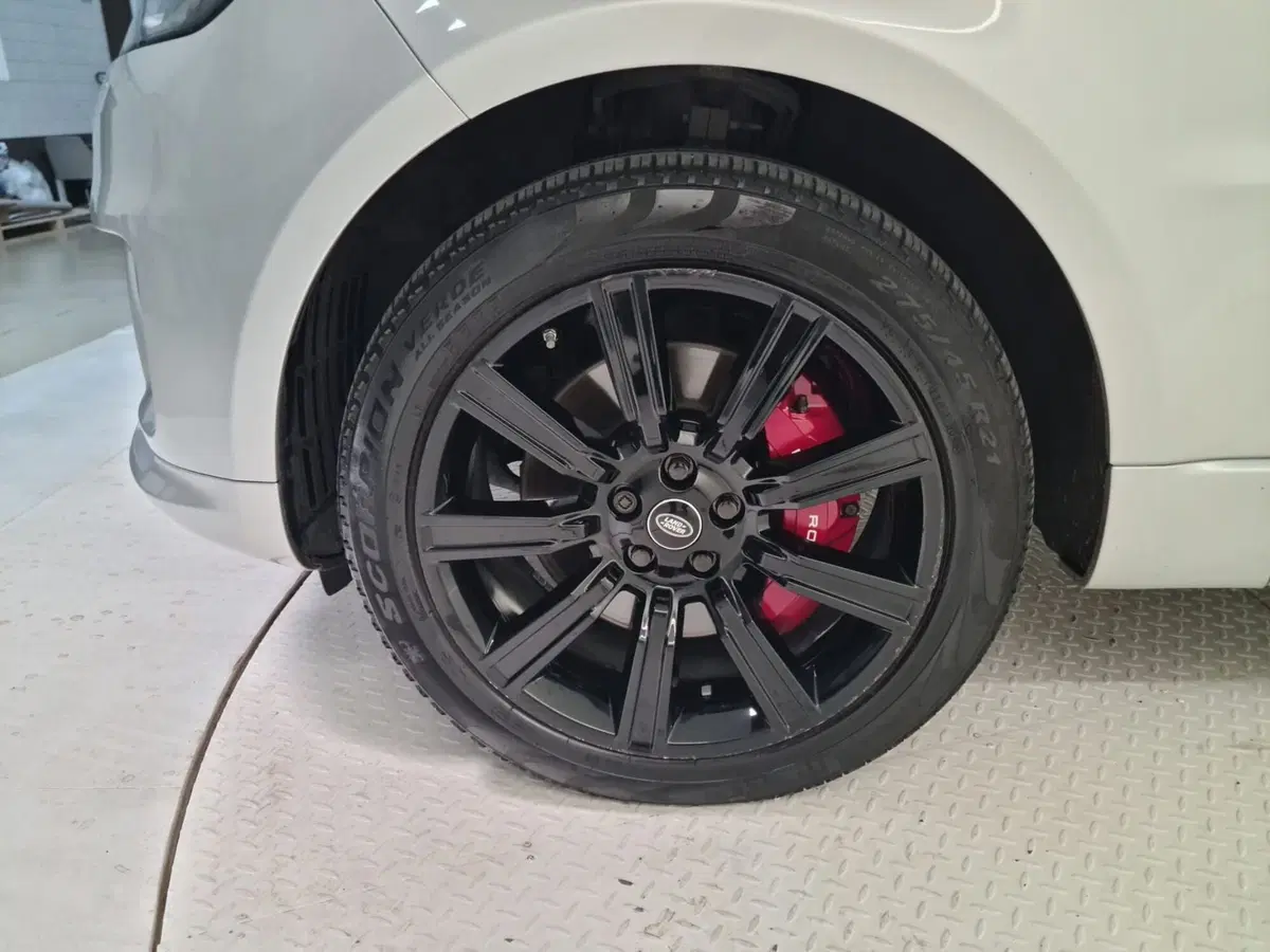 Land Rover Range Rover Sport usata a Bergamo (9)