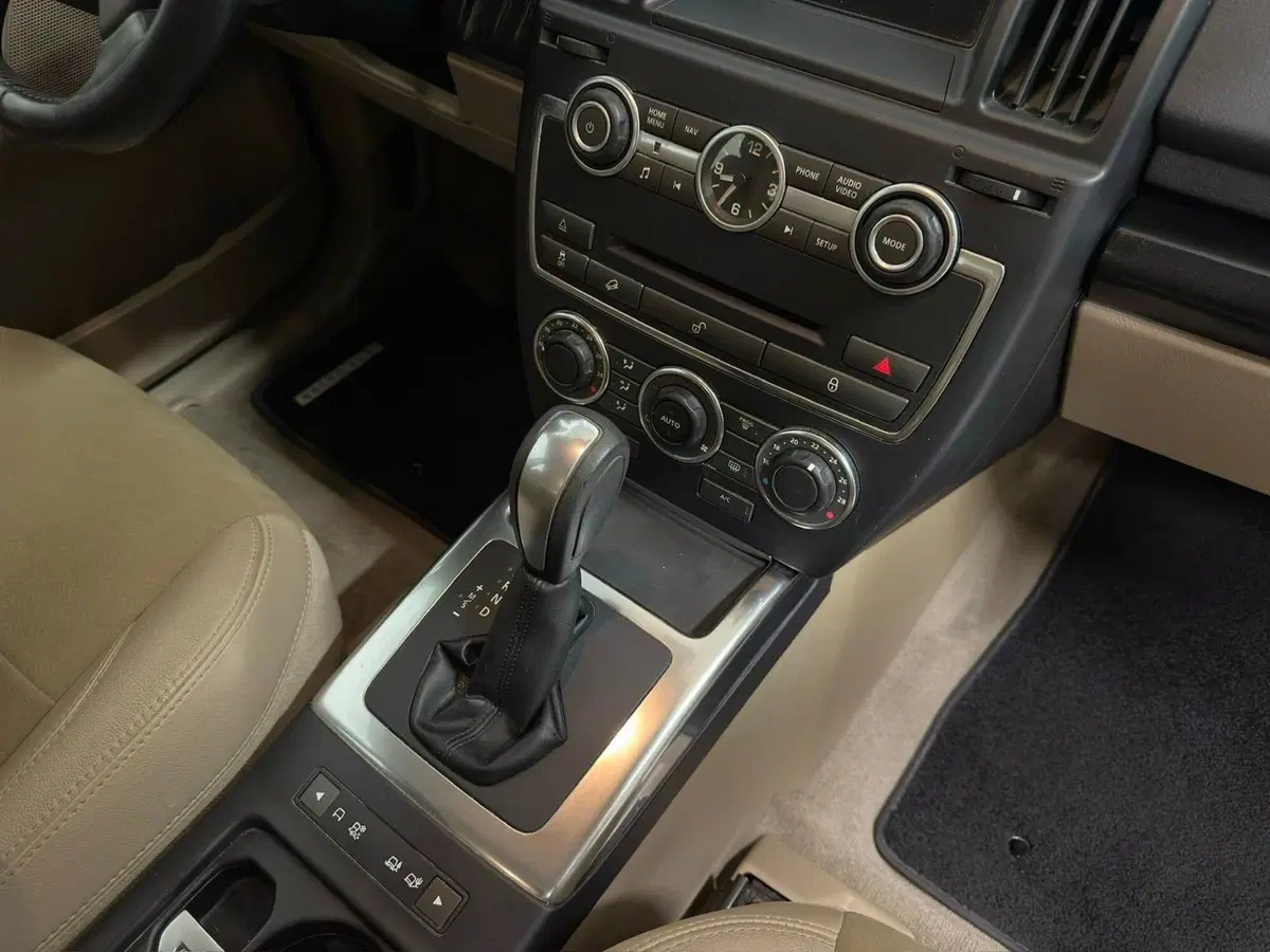 Land Rover Freelander usata a Novara (13)