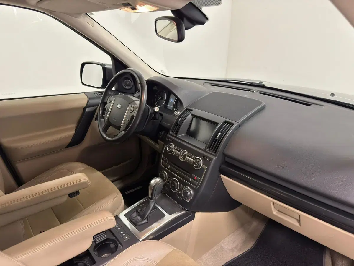 Land Rover Freelander usata a Novara (14)