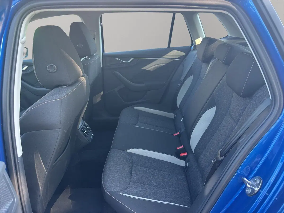 Skoda Kamiq usata a Macerata (9)