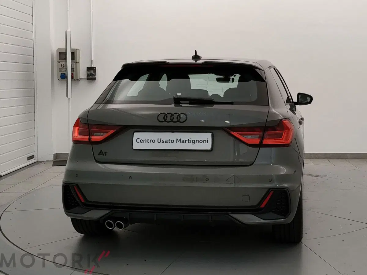 Audi A1 Sportback usata a Varese (4)