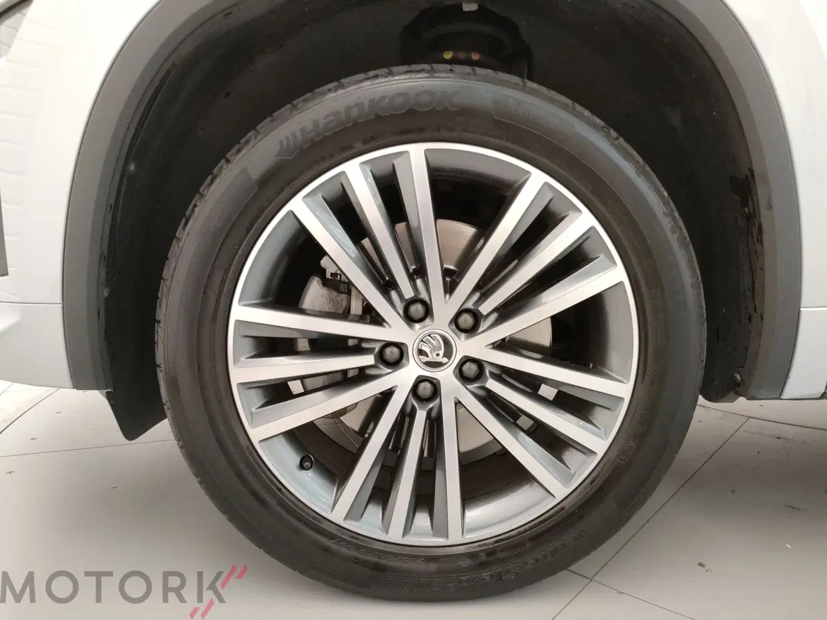 Skoda Kodiaq usata a Varese (6)