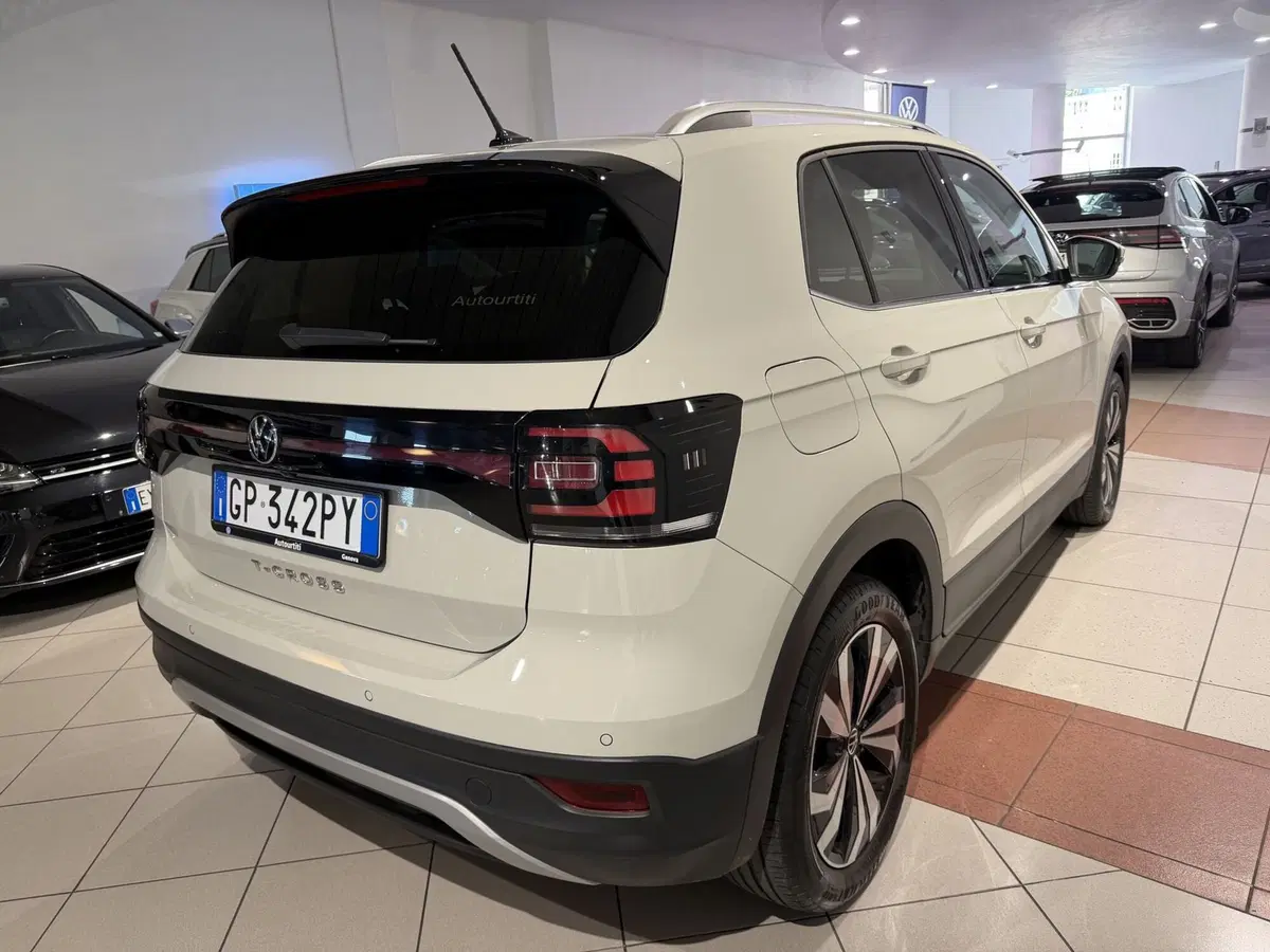 Volkswagen T-Cross usata a Genova (5)