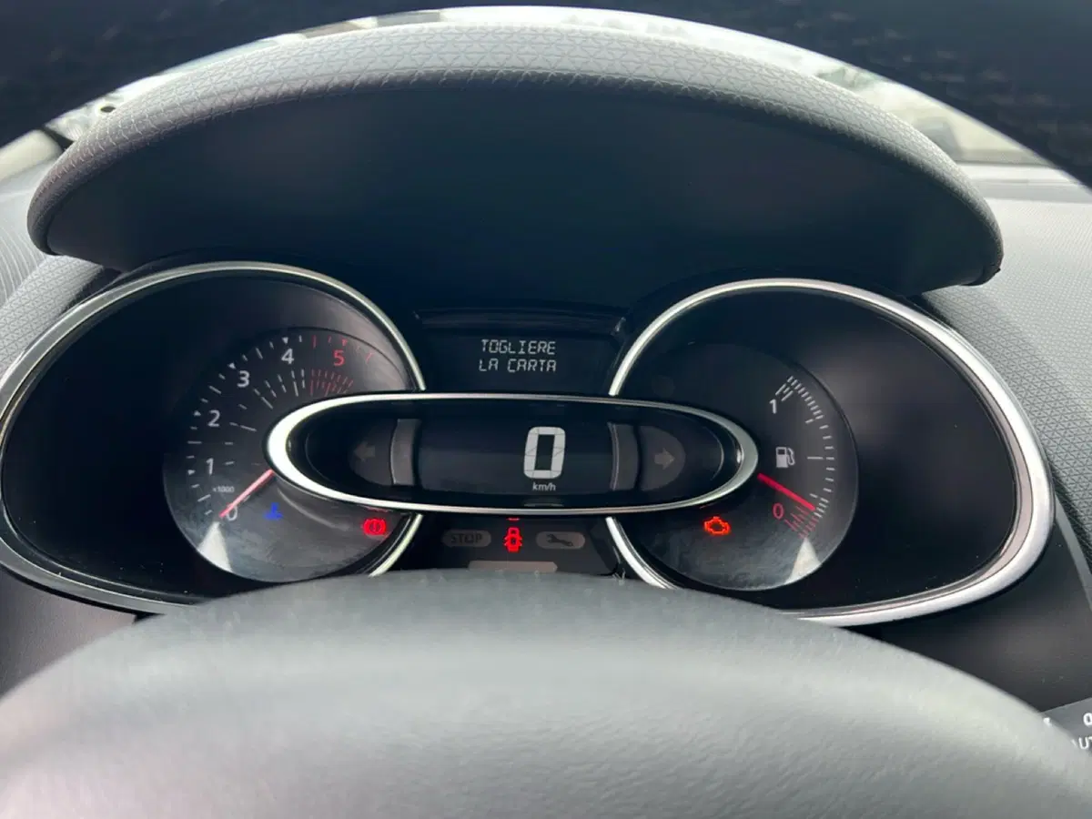 Renault Clio Sporter usata a Roma (18)