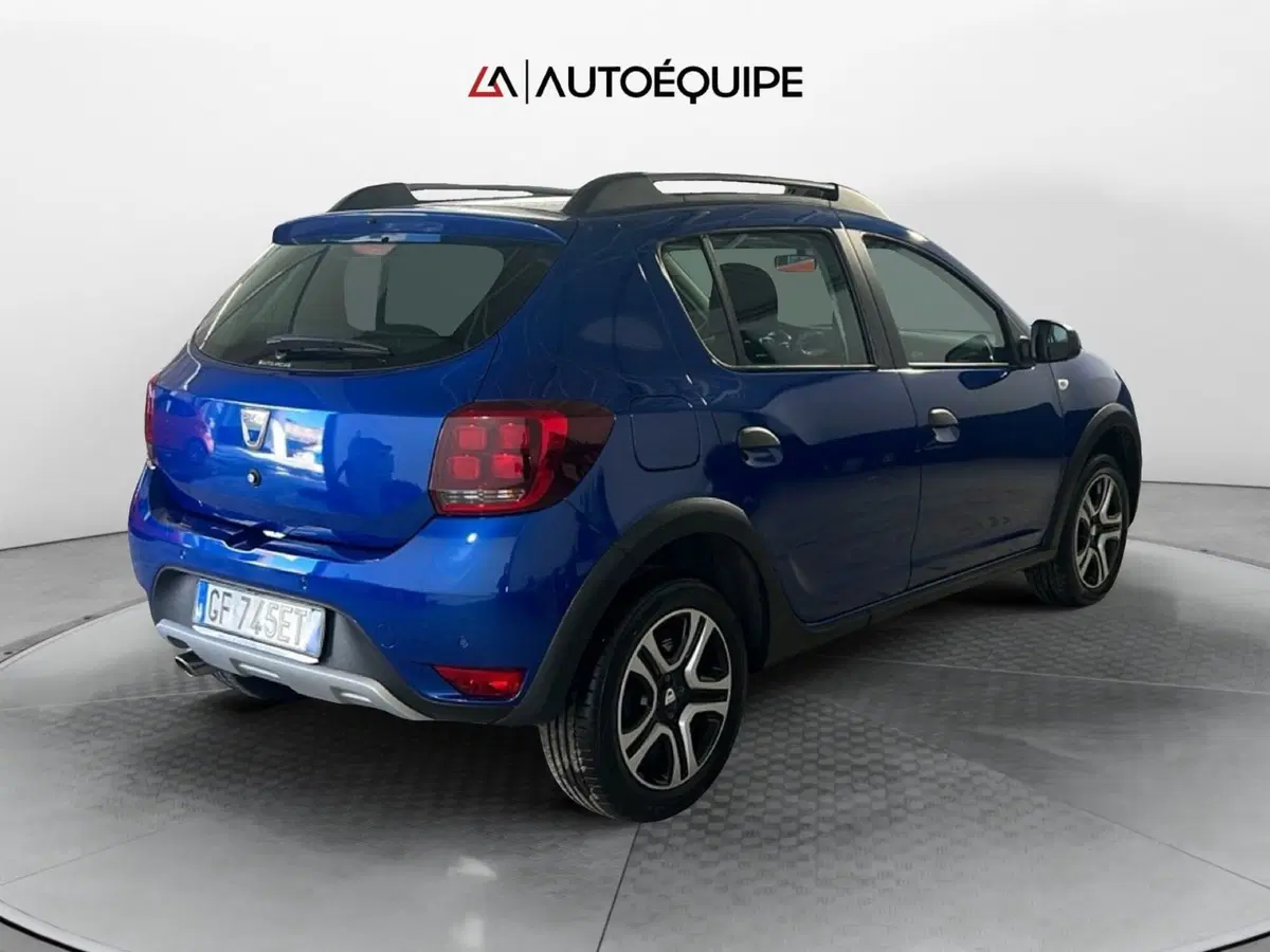 Dacia Sandero usata a Roma (5)