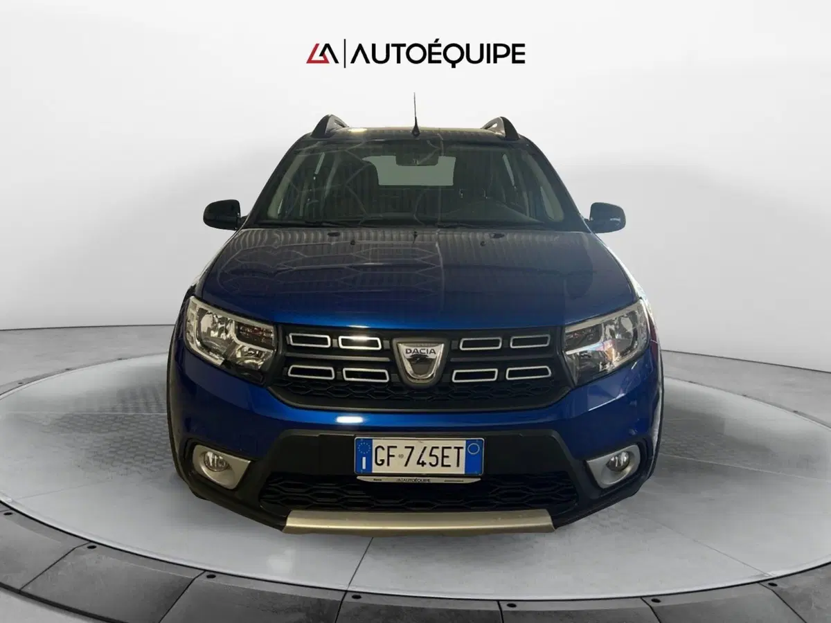 Dacia Sandero usata a Roma (8)