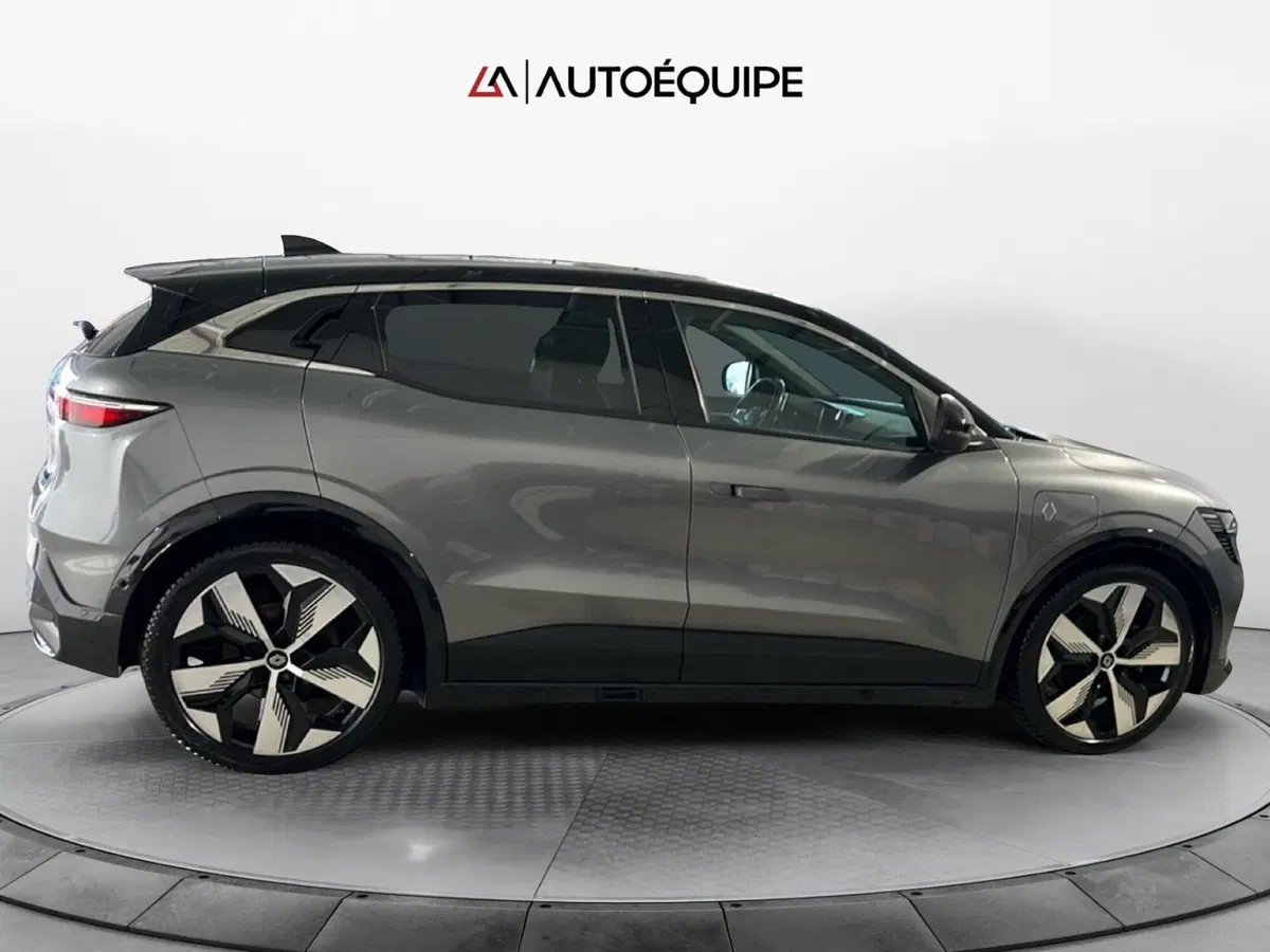 Renault Megane E-Tech Electric usata a Roma (6)