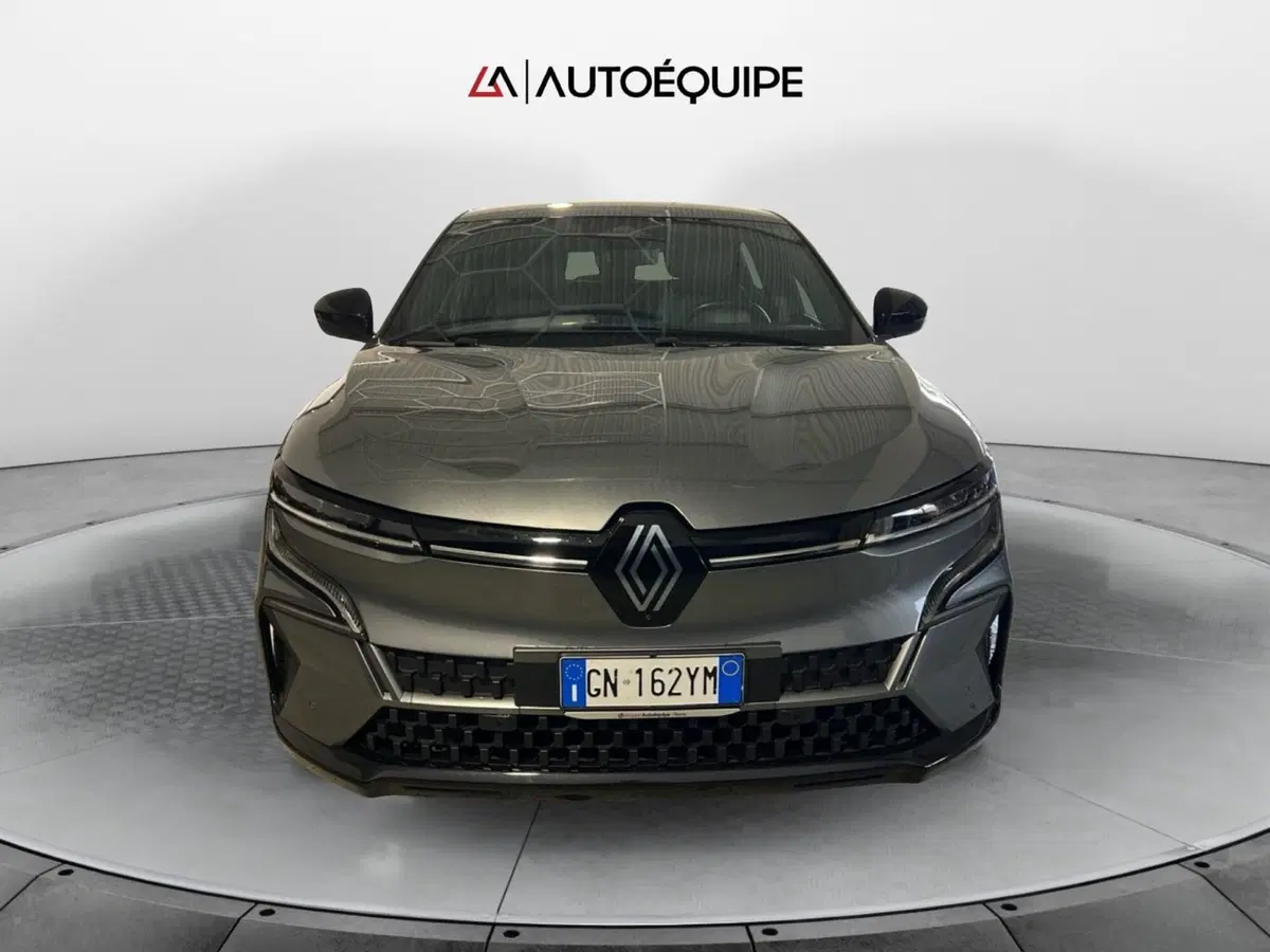 Renault Megane E-Tech Electric usata a Roma (8)