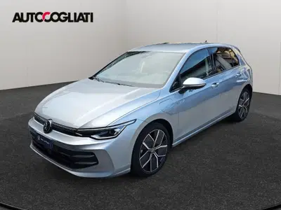 Volkswagen Golf 1.5 tsi ehybrid Edition 204cv dsg del 2025 usata a Merate