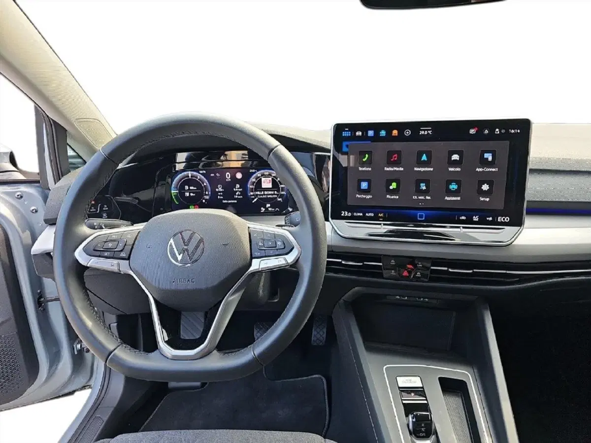 Volkswagen Golf usata a Lecco (9)