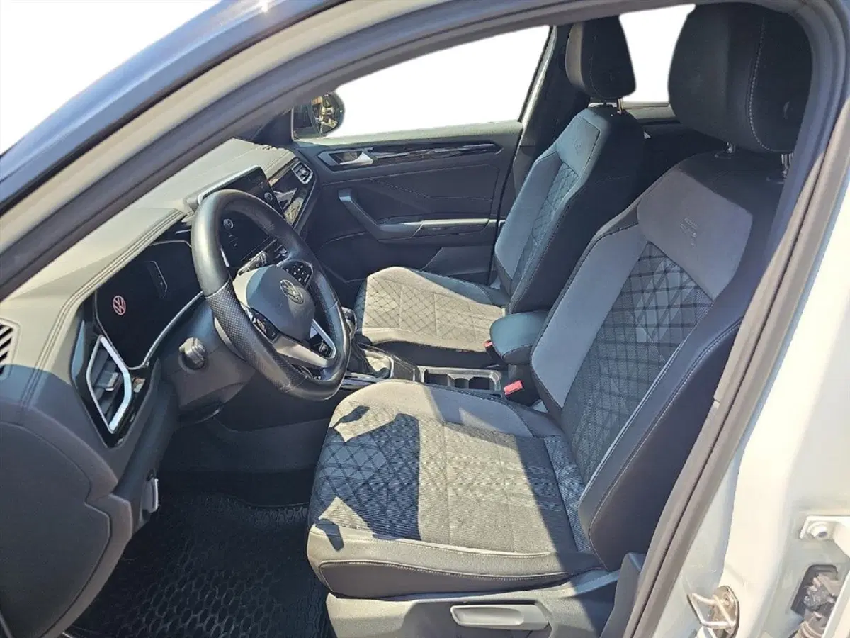 Volkswagen T-Roc usata a Lecco (11)