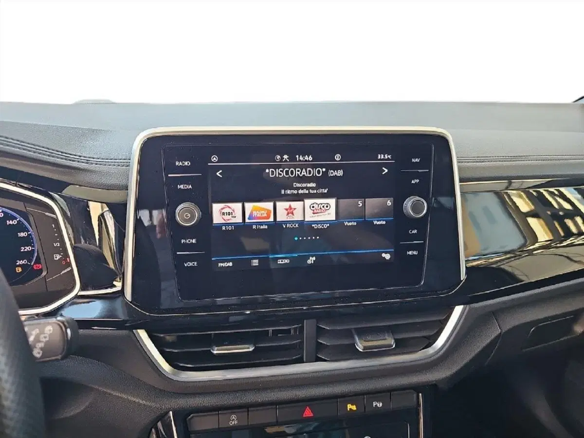 Volkswagen T-Roc usata a Lecco (13)