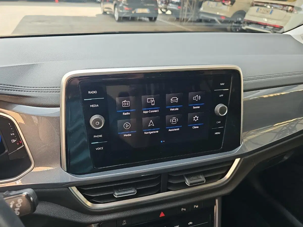 Volkswagen T-Roc usata a Lecco (14)
