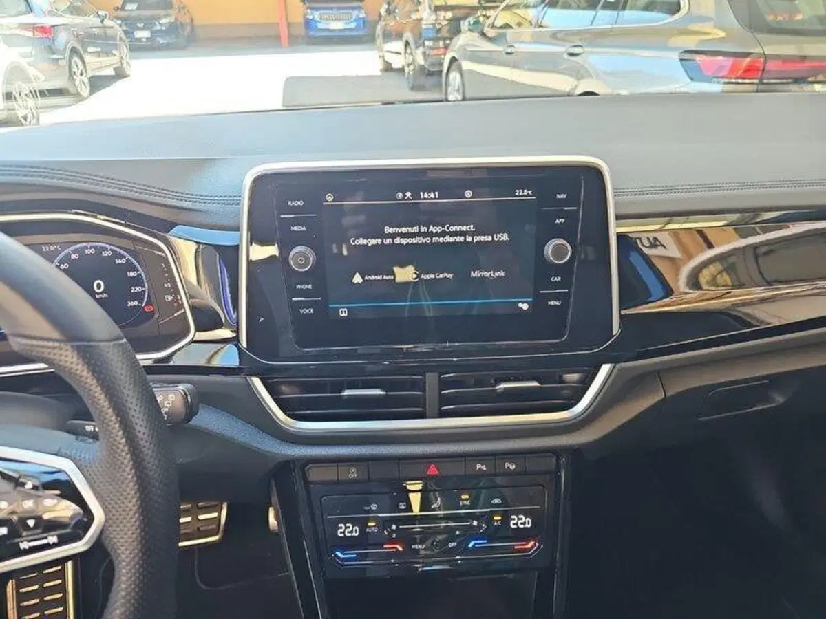 Volkswagen T-Roc usata a Lecco (14)
