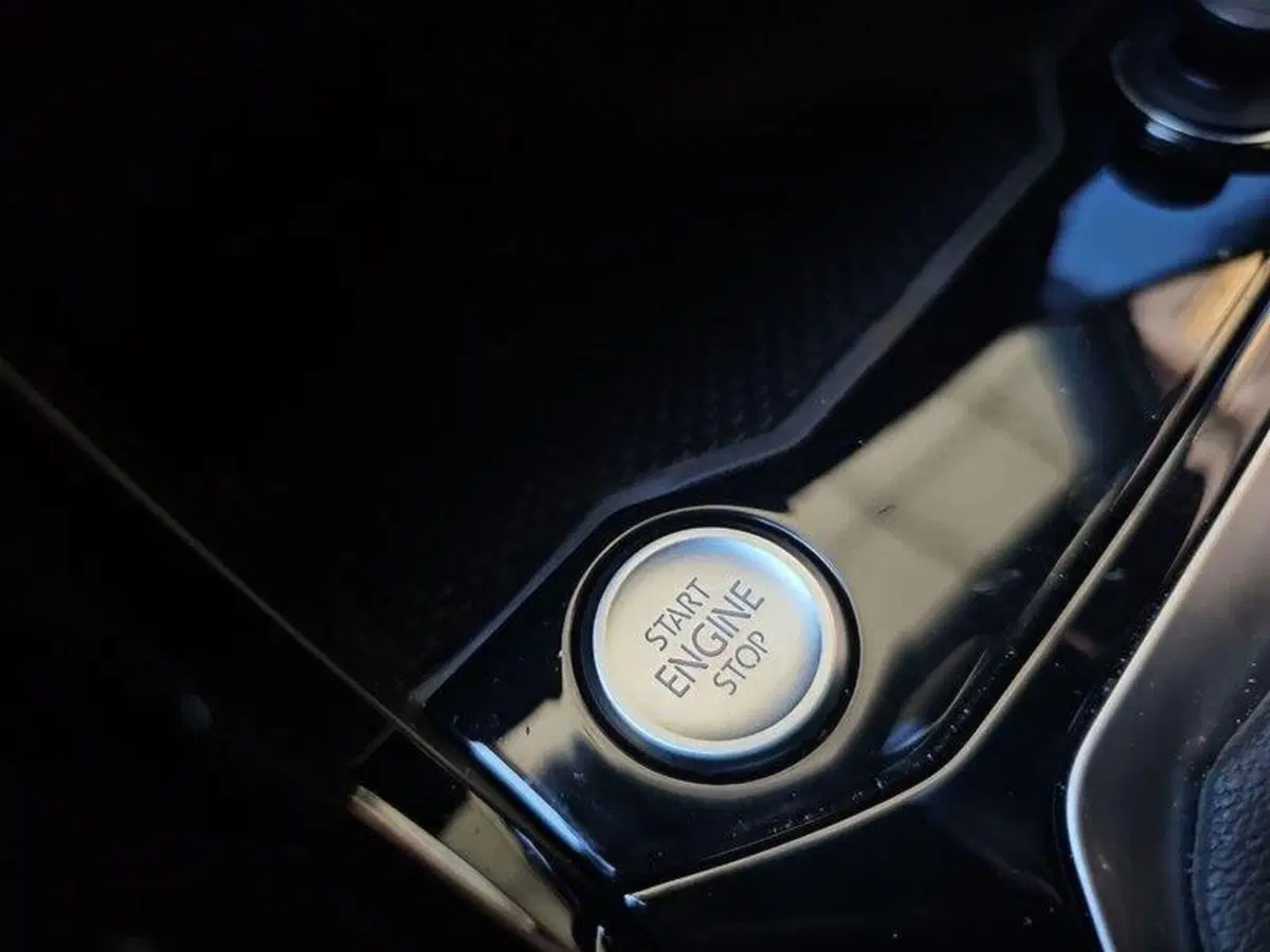 Volkswagen T-Roc usata a Lecco (17)