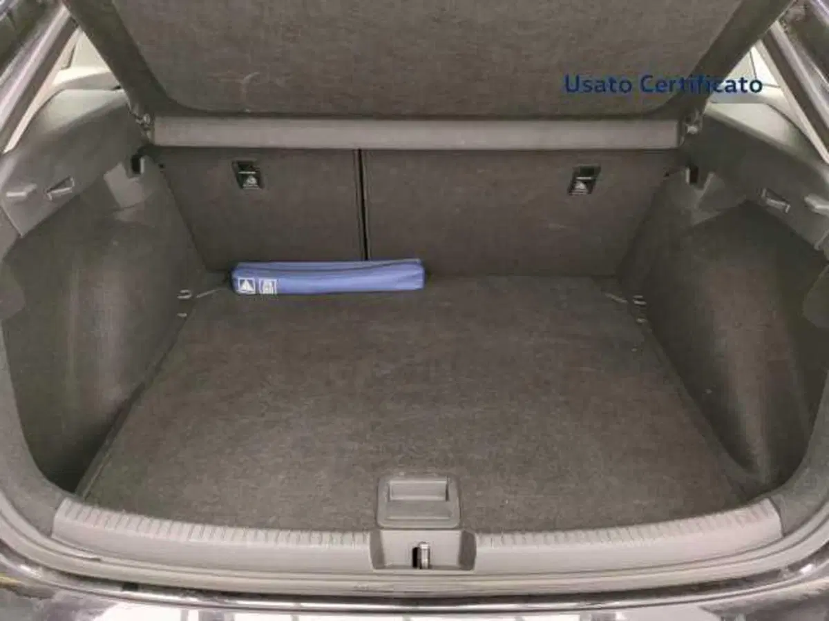 Volkswagen Taigo usata a Avellino (8)