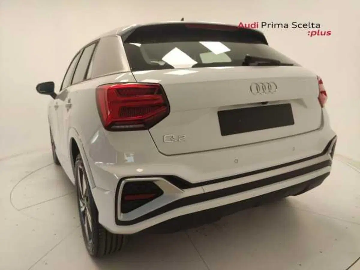Audi Q2 nuova a Avellino (12)