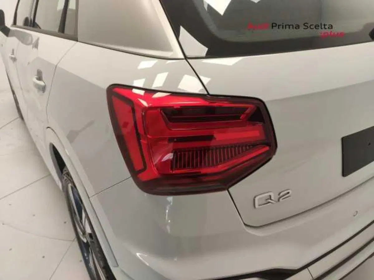 Audi Q2 nuova a Avellino (13)