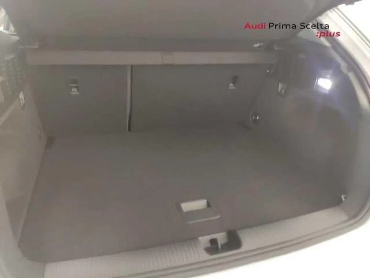 Audi Q2 nuova a Avellino (14)