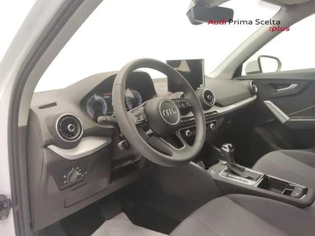 Audi Q2 nuova a Avellino (18)