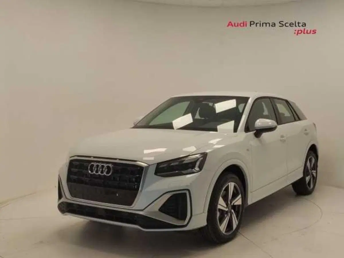 Audi Q2 nuova a Avellino (3)